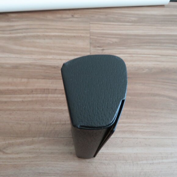 BURBERRY Magnetic Closure Hard Glasses Sunglasses Case - Picture 7 of 9